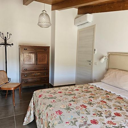 Le Bisceglie Hostal Albanella Exterior foto