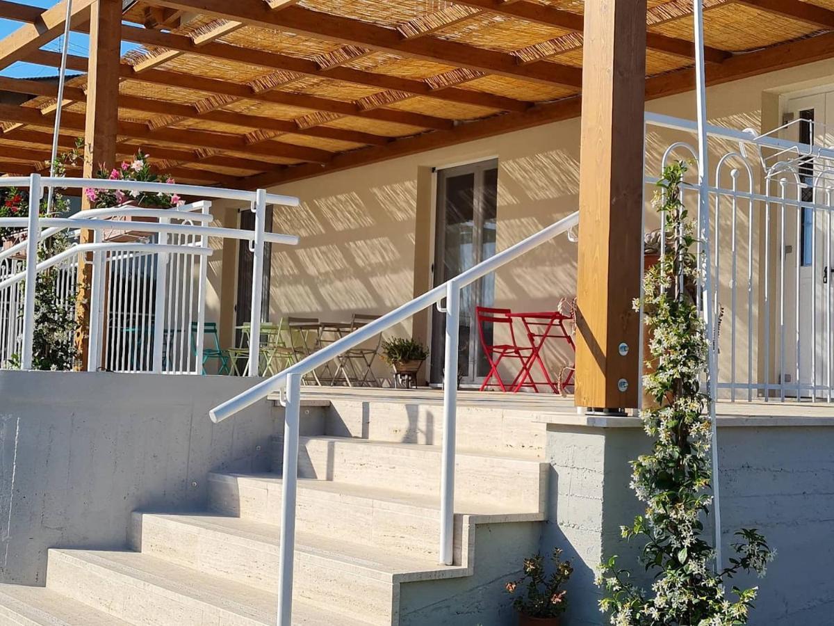 Le Bisceglie Hostal Albanella Exterior foto