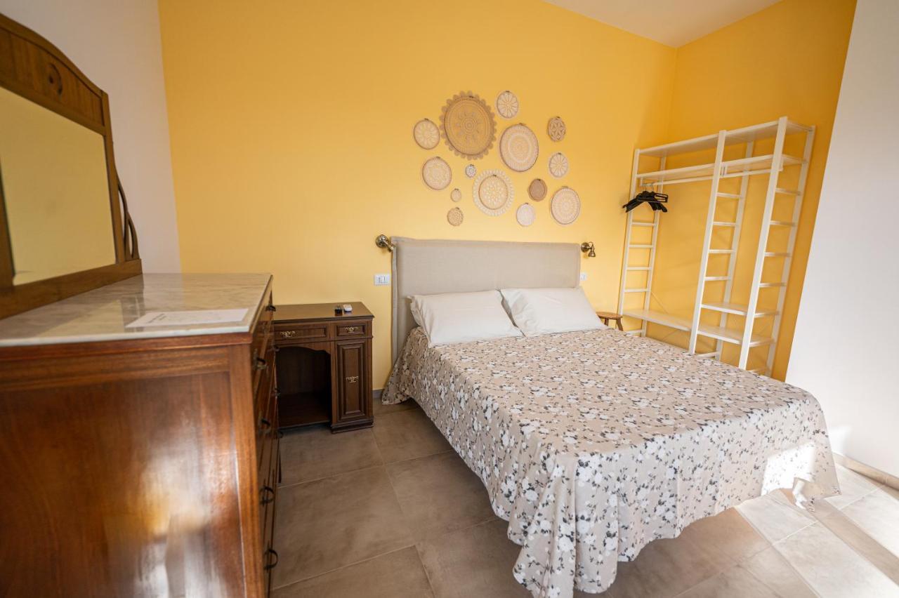 Le Bisceglie Hostal Albanella Exterior foto
