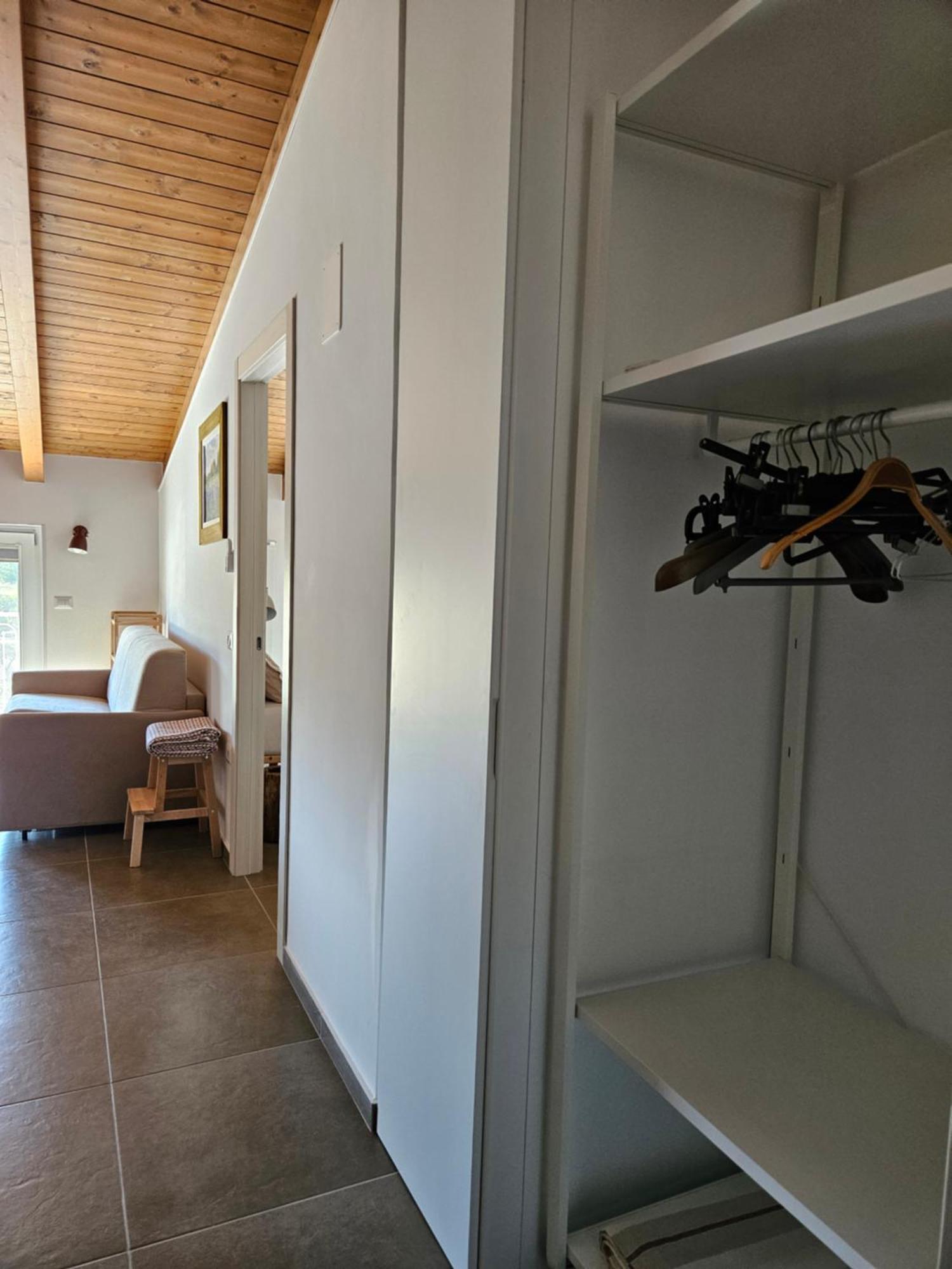 Le Bisceglie Hostal Albanella Exterior foto